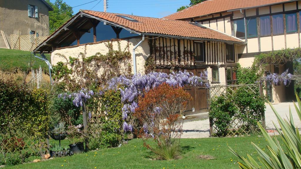 Gite Du Paradis Vieuzos Exterior photo